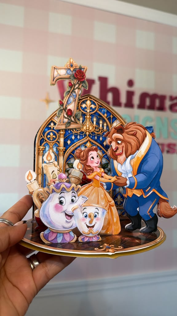 Estructura Cake Topper 360 Princesa No. 1 – Arco de Vitral y Número – Archivo de Corte Cricut y Cameo